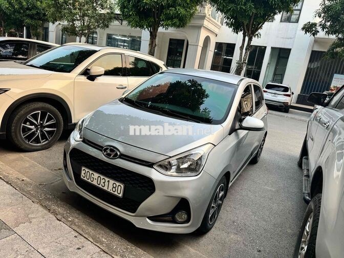 Hyundai Grand i10 Số tự động 50000 km Bạc