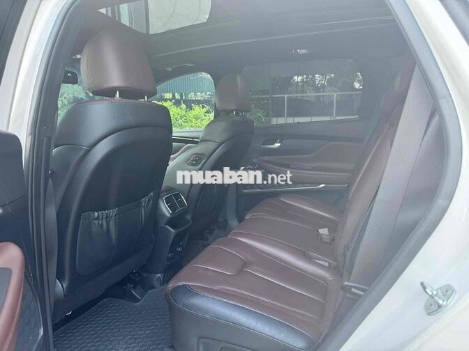 Hyundai SantaFe Cao cấp Dầu Tự động Trắng