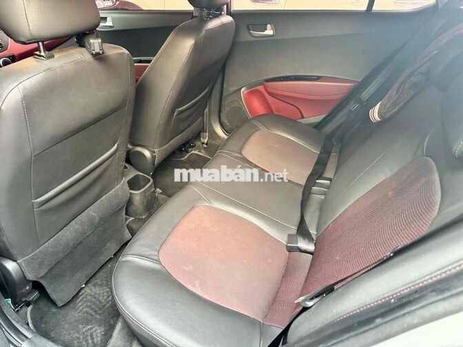 Hyundai Grand i10 Số tự động 50000 km Bạc