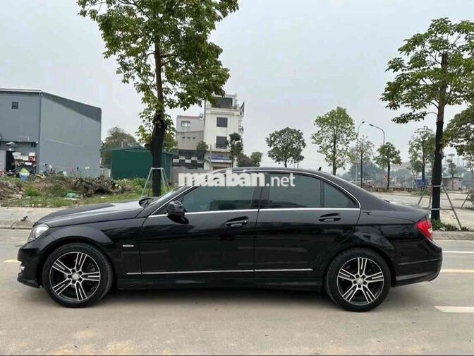 Mercedes-Benz C200 Edition Đen Tự động
