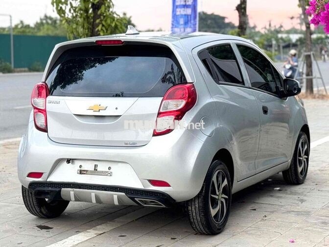 Chevrolet Spark Van 1.2 MT 2018 Bạc