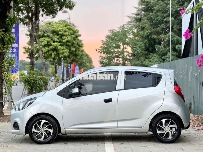 Chevrolet Spark Van 1.2 MT 2018 Bạc