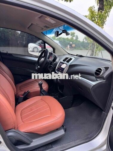 Chevrolet Spark Van 1.2 MT 2018 Bạc
