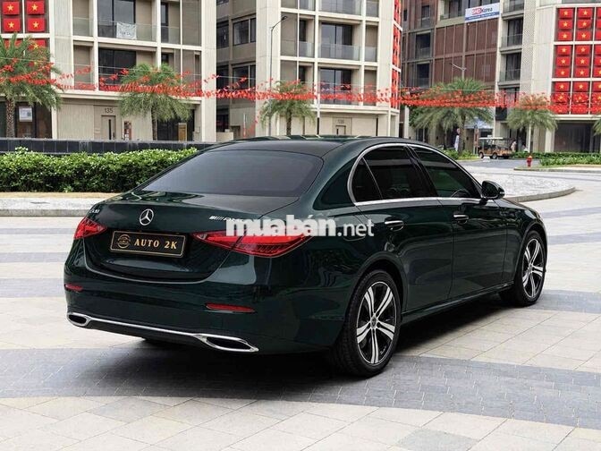 Mercedes C200 Avantgarde Plus 2022 Ngọc Lục Bảo