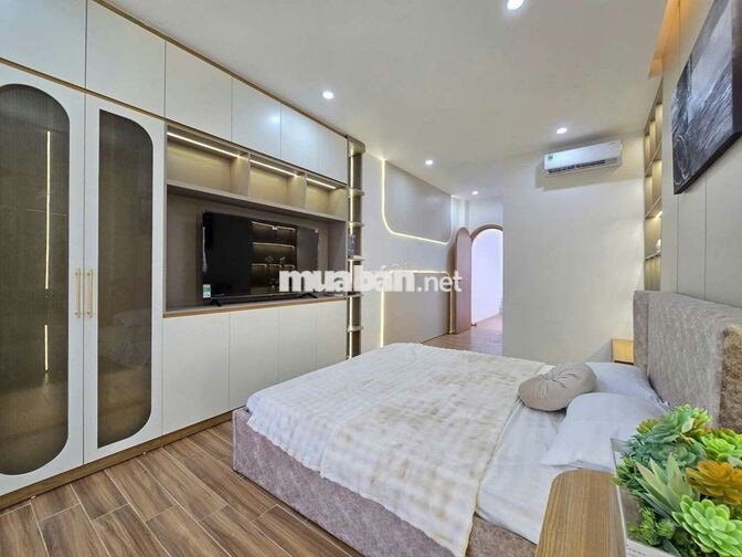 Nhà 4 tầng - Ngay cạnh phố Hàn Quốc - Dòng tiền sẵn 50tr/tháng