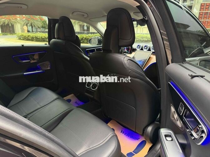 Mercedes C200 Avantgarde Plus 2022 Ngọc Lục Bảo