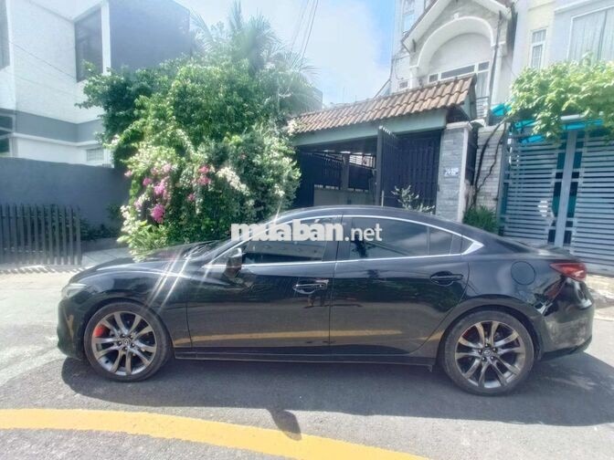 Mazda 6 2.0AT Premium Đen Da Nappa