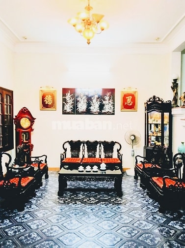 Biệt thự 132m2 phố Hoàng Văn Thái 2 mặt tiền đường, view hồ Đầm Hồng 