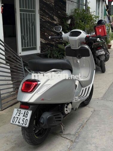 Piaggio Vespa Sprint Tech 125 Bạc