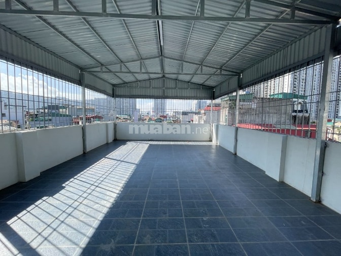 Bán gấp tòa căn hộ dịch vụ cao cấp ô tô tránh, Dt 118m2, 7t, mt 6.2.