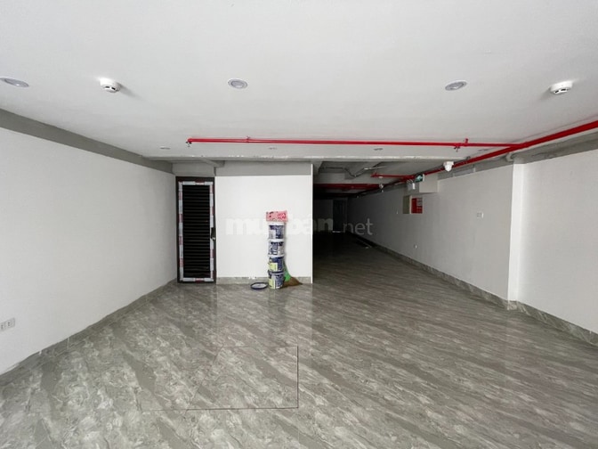 Bán gấp tòa căn hộ dịch vụ cao cấp ô tô tránh, Dt 118m2, 7t, mt 6.2.
