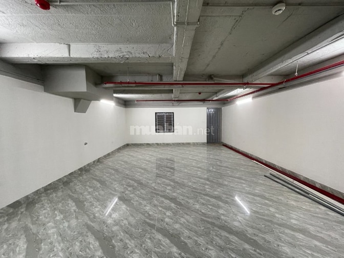 Bán gấp tòa căn hộ dịch vụ cao cấp ô tô tránh, Dt 118m2, 7t, mt 6.2.