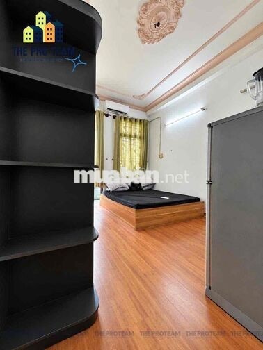 Studio Ban Công Thuận Tiện Đi Quận 1