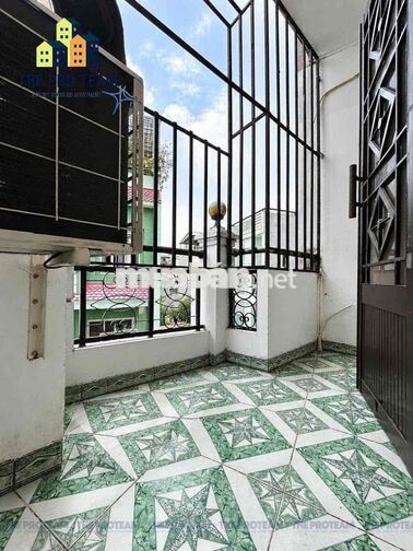 Studio Ban Công Thuận Tiện Đi Quận 1