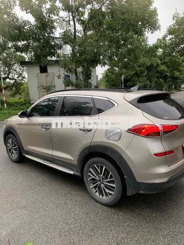 Hyundai Tucson 2020Tự động Xăng Vàng cát,phun xăng