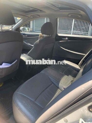 Hyundai Sonata Bạc 5 chỗ số tự động,Nhập khẩu