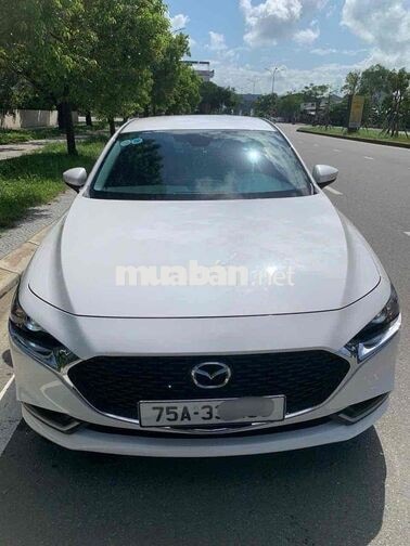 Mazda 3 Luxury 2024 Trắng 27000 km