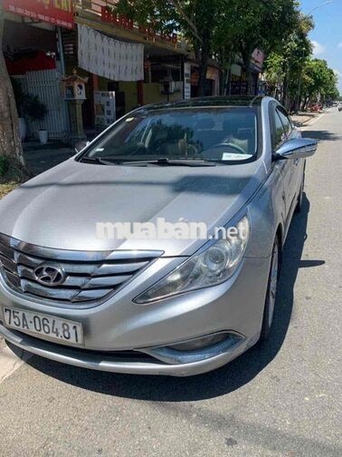 Hyundai Sonata Bạc 5 chỗ số tự động,Nhập khẩu