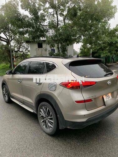 Hyundai Tucson 2020Tự động Xăng Vàng cát,phun xăng