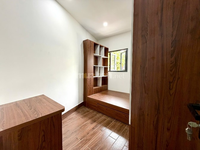 Bán nhà mới đẹp. Ngang tận 6m. Full nội thất. Hẻm Xe hơi 7m. Giá chỉ 4
