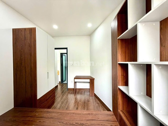 Bán nhà mới đẹp. Ngang tận 6m. Full nội thất. Hẻm Xe hơi 7m. Giá chỉ 4