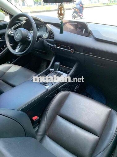 Mazda 3 Luxury 2024 Trắng 27000 km