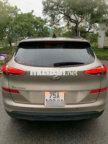 Hyundai Tucson 2020Tự động Xăng Vàng cát,phun xăng