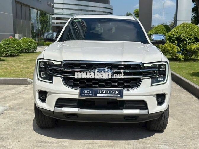 Ford Everest Titanium 4x4 10AT 2025 Trắng Thái Lan