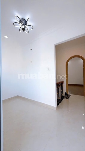CHÍNH CHỦ CẦN BÁN NHÀ MỚI XÂY HẺM XE HƠI ĐƯỜNG ĐOÀN VĂN BƠ QUẬN 4.