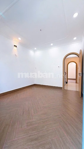 CHÍNH CHỦ CẦN BÁN NHÀ MỚI XÂY HẺM XE HƠI ĐƯỜNG ĐOÀN VĂN BƠ QUẬN 4.