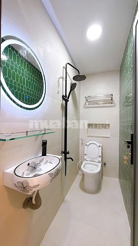 CHÍNH CHỦ CẦN BÁN NHÀ MỚI XÂY HẺM XE HƠI ĐƯỜNG ĐOÀN VĂN BƠ QUẬN 4.