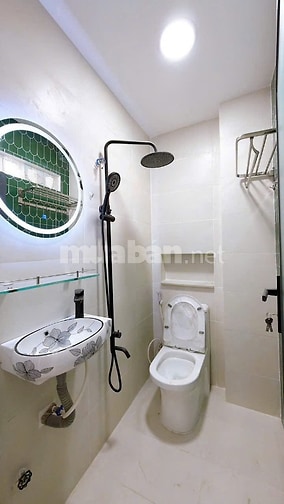 CHÍNH CHỦ CẦN BÁN NHÀ MỚI XÂY HẺM XE HƠI ĐƯỜNG ĐOÀN VĂN BƠ QUẬN 4.