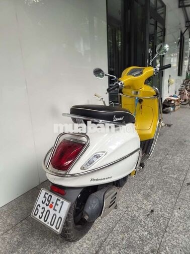 Piaggio Vespa Primavera