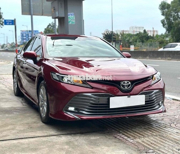 Toyota Camry 2.0 G 2020 Đỏ 8.000 km