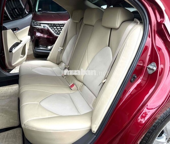 Toyota Camry 2.0 G 2020 Đỏ 8.000 km