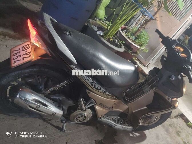 Suzuki Hayate 125 vàng đồng
