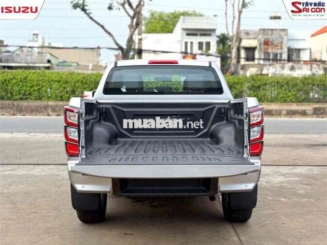 Isuzu D-Max Hi-Lander 2025 Bạc