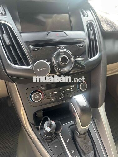 Ford Focus Titanium 2018 bản full chính chủ bán