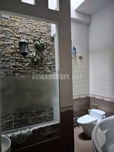 CHÍNH CHỦ BÁN NHÀ 3 TẦNG + SÂN THƯỢNG, DTSD 165,1m2, Cư xá Phú Thọ Hòa