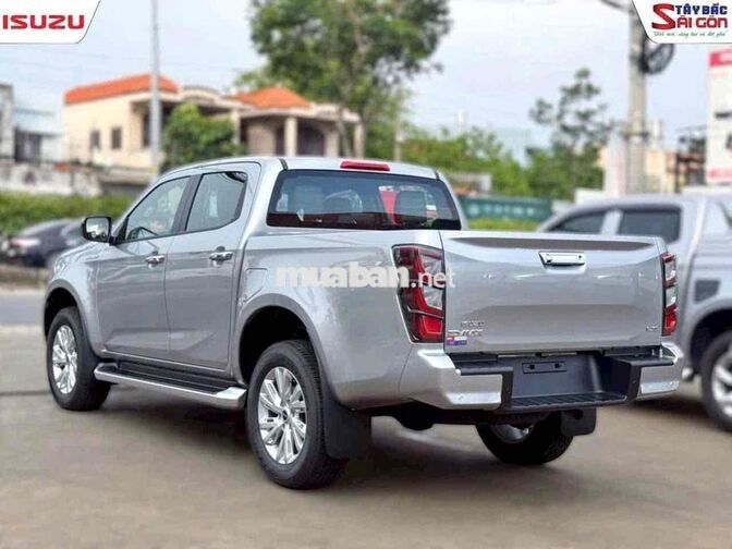Isuzu D-Max Hi-Lander 2025 Bạc