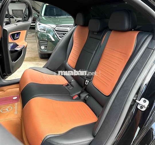 Mercedes-Benz C300 2025 Đen 8.800 km