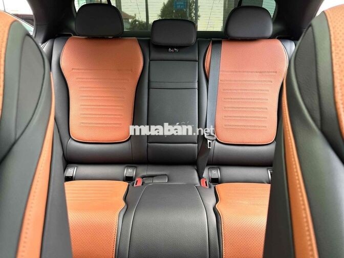 Mercedes-Benz C300 2025 Đen 8.800 km