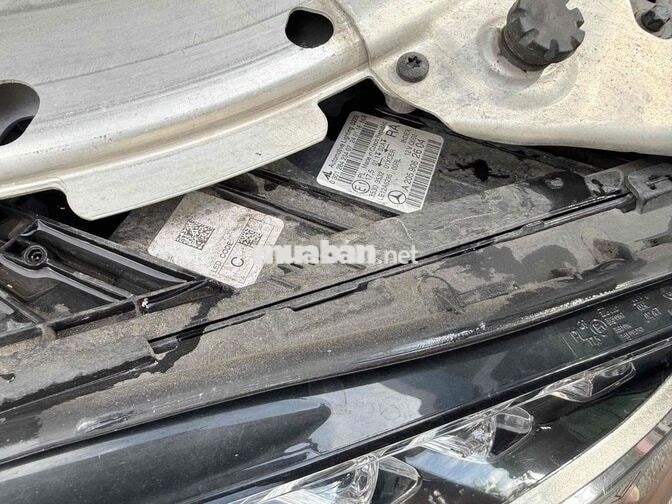 Mercedes-Benz C200 2018 Trắng Tự động 65000 km