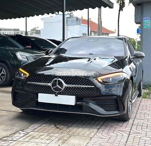 Mercedes-Benz C300 2025 Đen 8.800 km