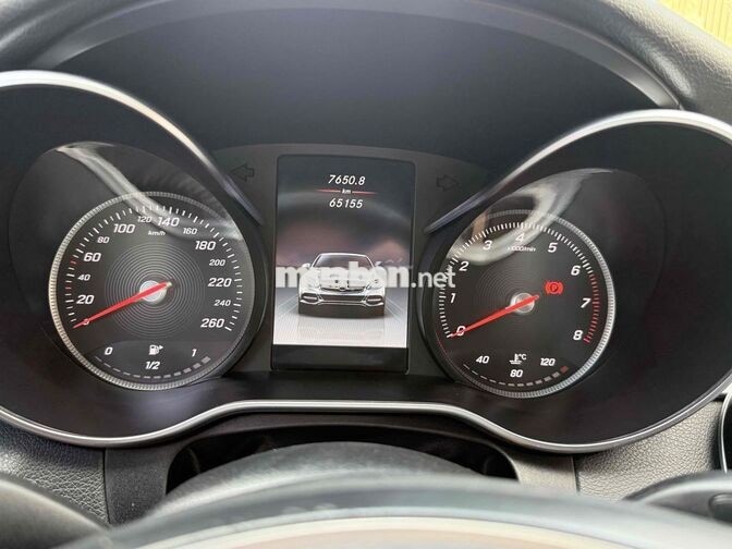 Mercedes-Benz C200 2018 Trắng Tự động 65000 km