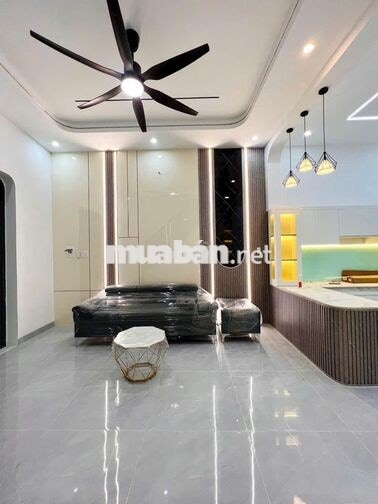 ÔNG ANH LÀM KỸ SƯ XÂY NHÀ ĐỂ Ở GIỜ CHUYỂN CÔNG TÁC ĐI TỈNH CẦN BÁN LẠI