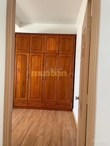 Cần bán 2PN , 5,6 TỶ chung cư H2 Hoàng Diệu, P. 8, Quận 4. 