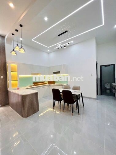 ÔNG ANH LÀM KỸ SƯ XÂY NHÀ ĐỂ Ở GIỜ CHUYỂN CÔNG TÁC ĐI TỈNH CẦN BÁN LẠI