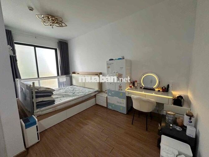 Căn hộ 2PN có ban công riêng biệt, full nội thất, rộng nhất Topaz Twin