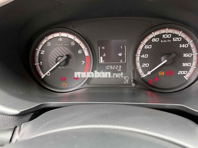 Mitsubishi Xpander 2021 Số sàn 7 chỗ 1.5 10 vạn km